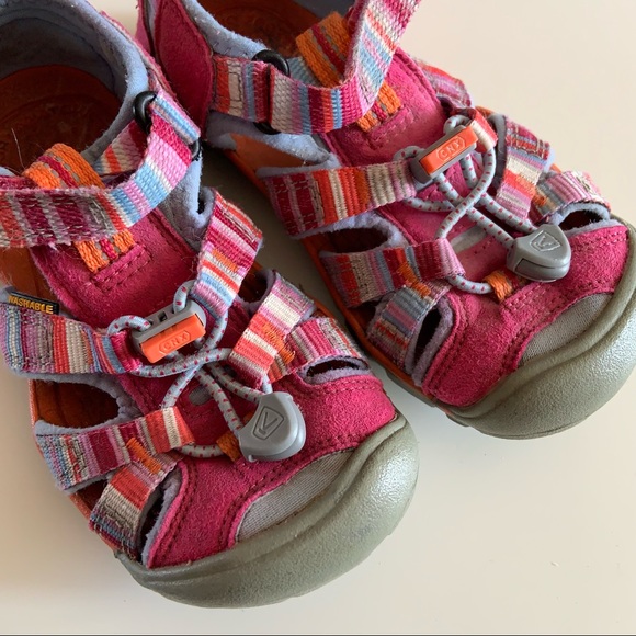 Keen Waterproof Sandals 🏖 - Picture 5 of 7